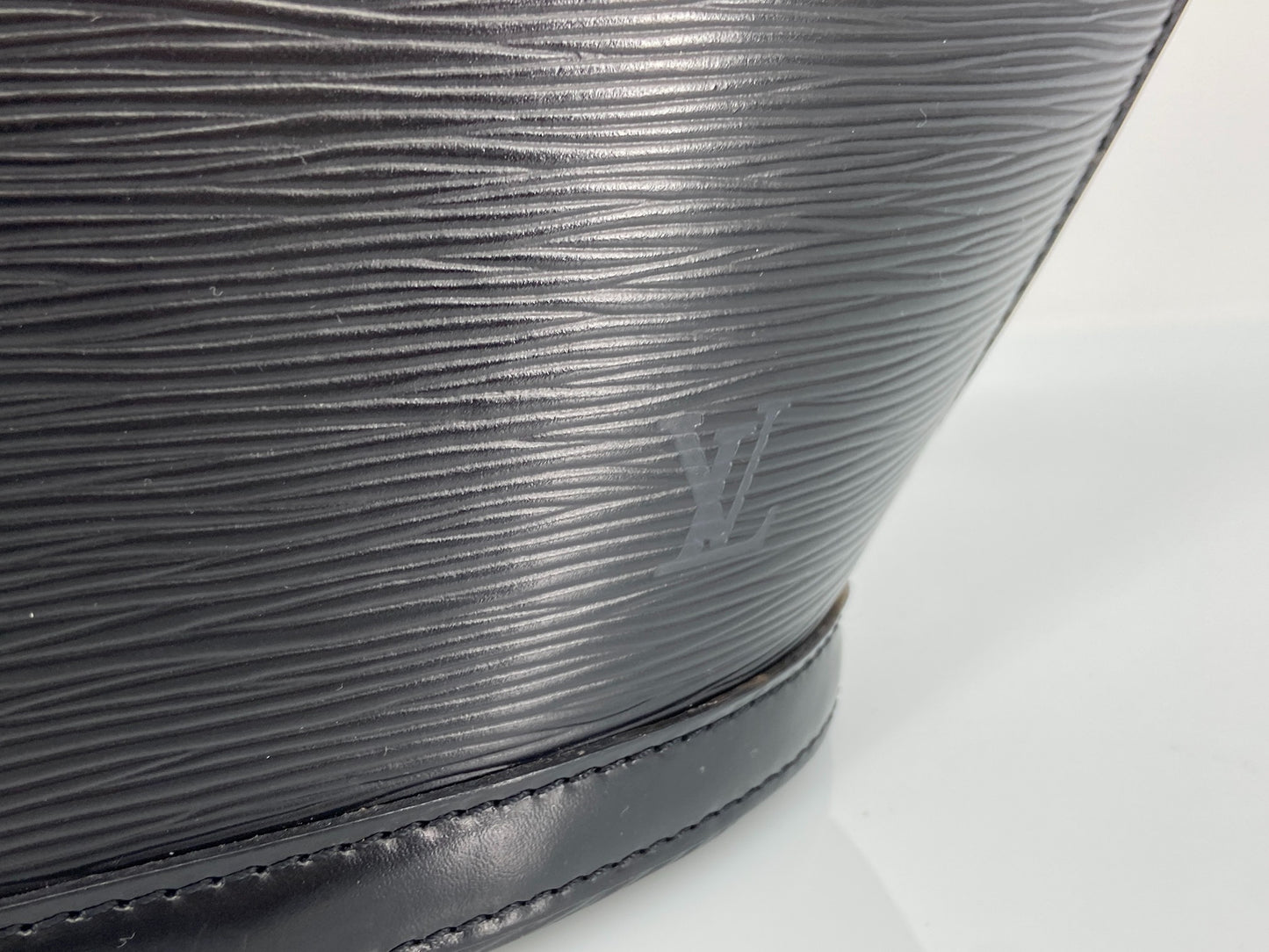 Louis Vuitton Saint Jacques Black Epi Leather