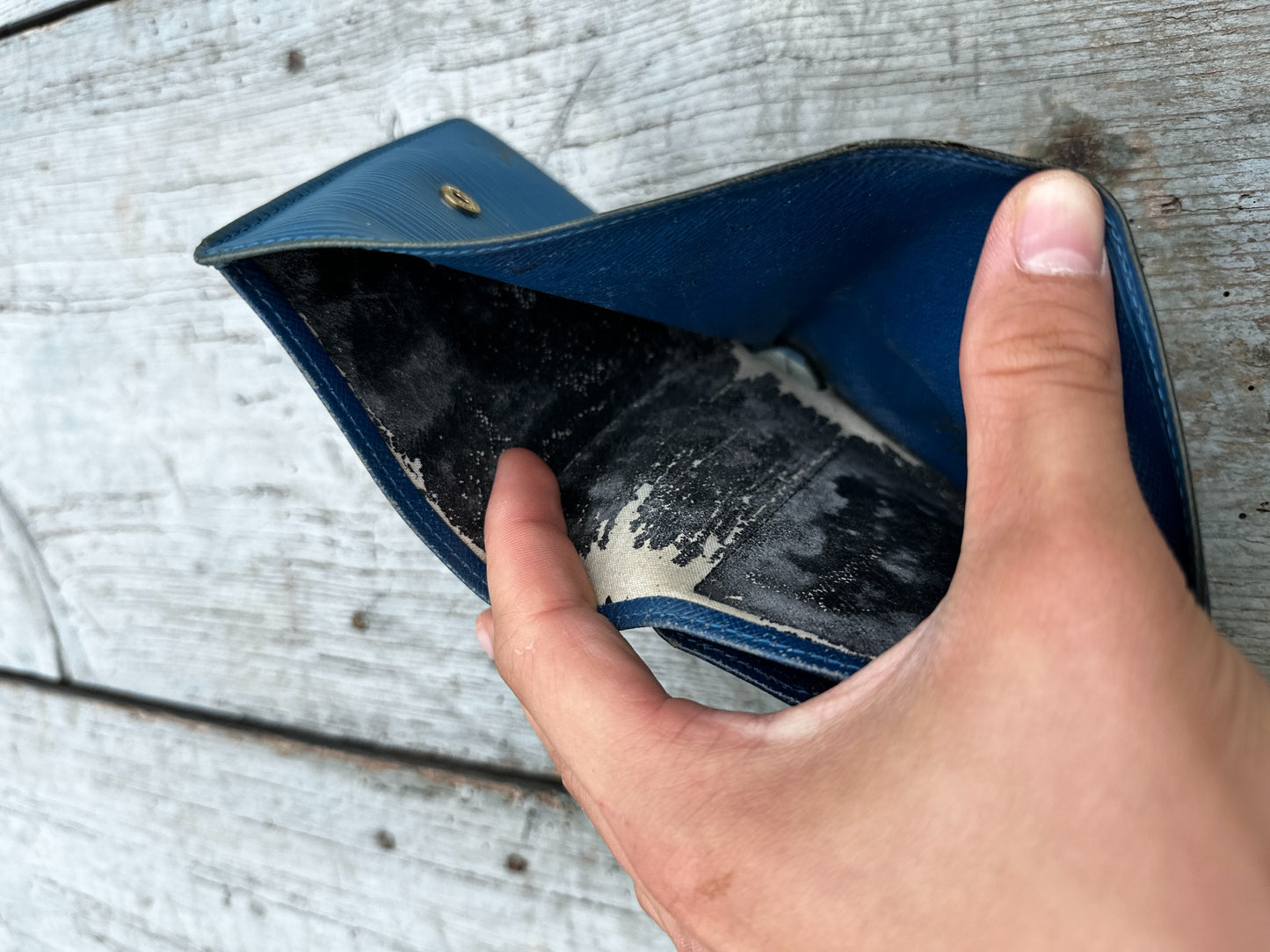 Louis Vuitton Compact Wallet Blue Epi Leather