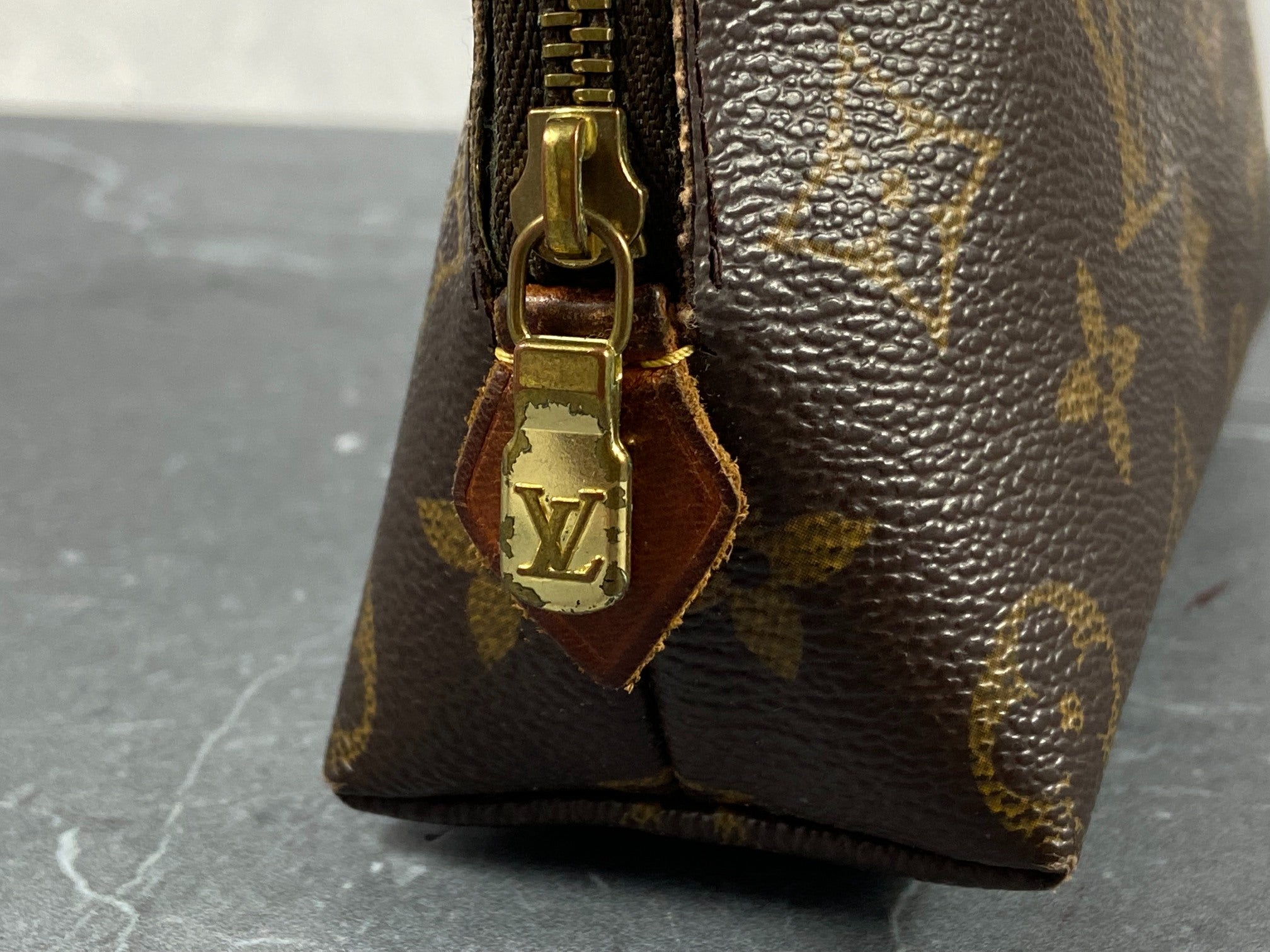 Louis Vuitton Pochette Cosmeticique Monogram Canvas 