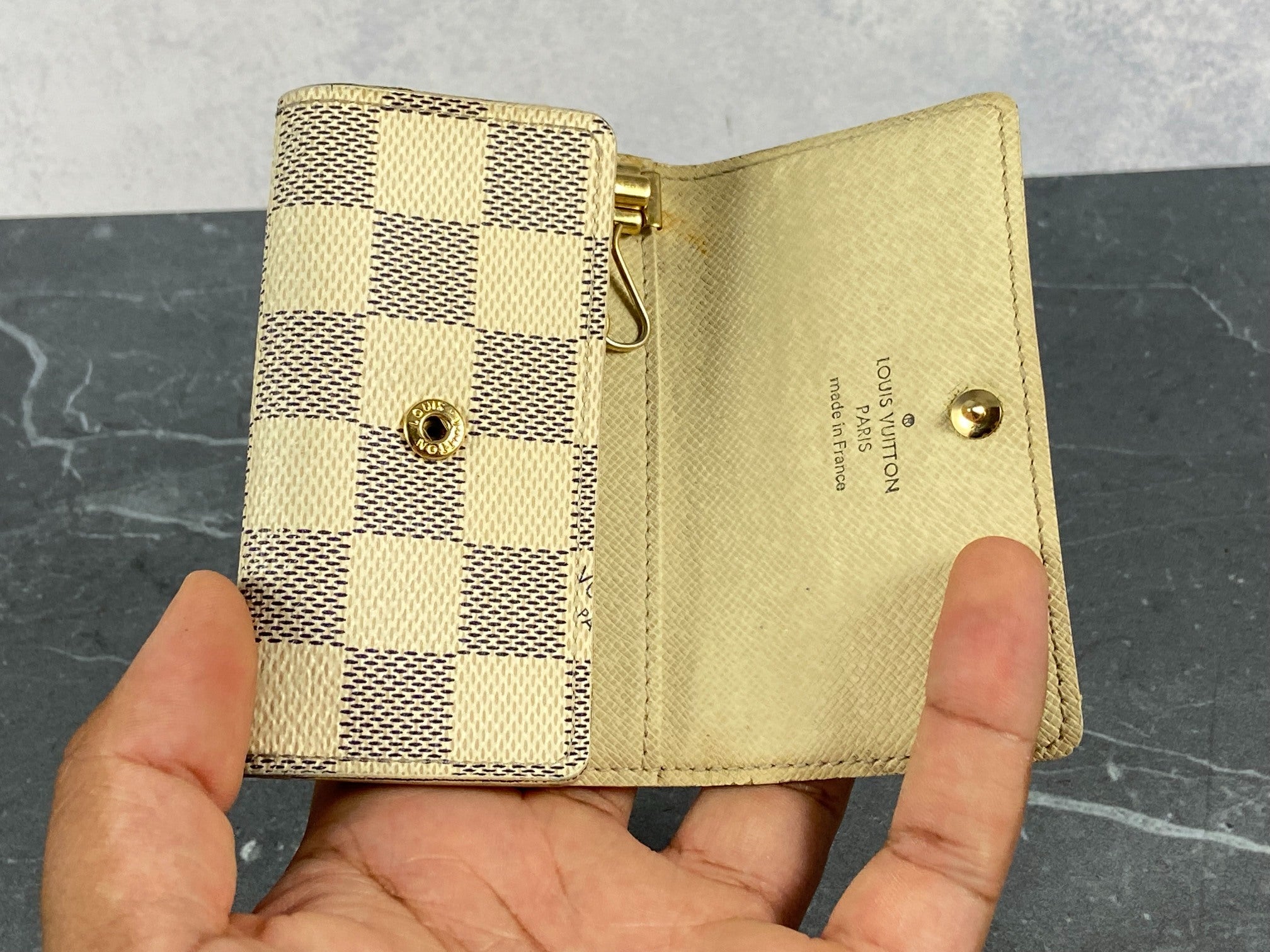 Louis Vuitton 6 Key Holder Damier Azur Canvas