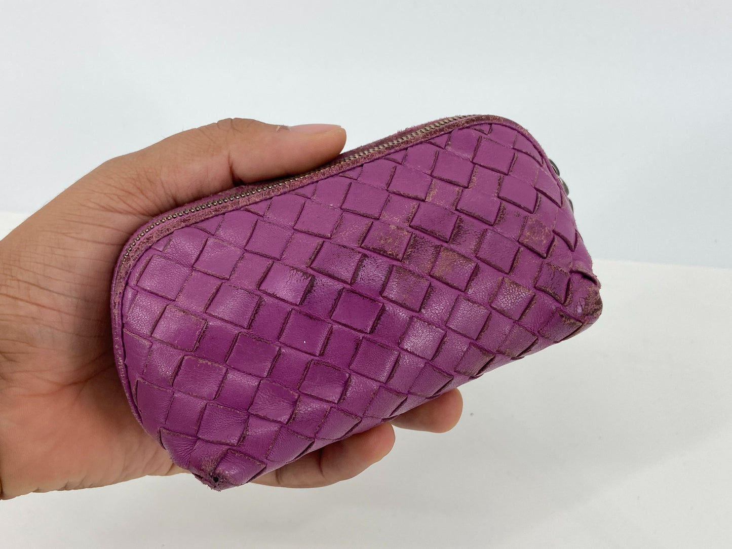 Bottega Veneta Woven Leather Pouch Purple incl. Dustbag