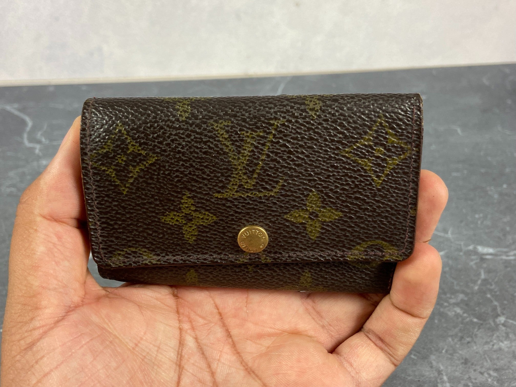 Louis Vuitton 6 Key Holder Monogram Canvas