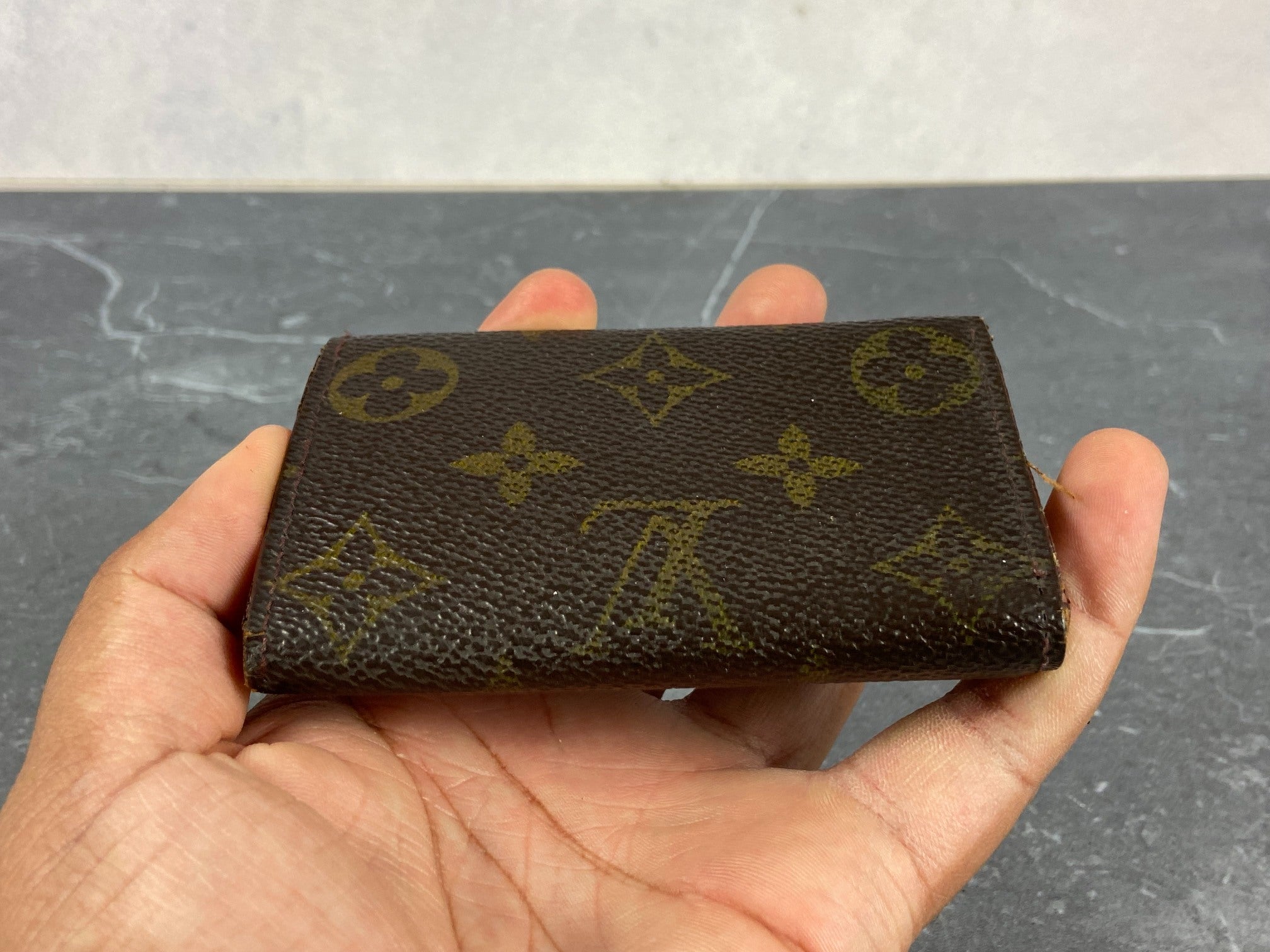 Louis Vuitton 6 Key Holder Monogram Canvas