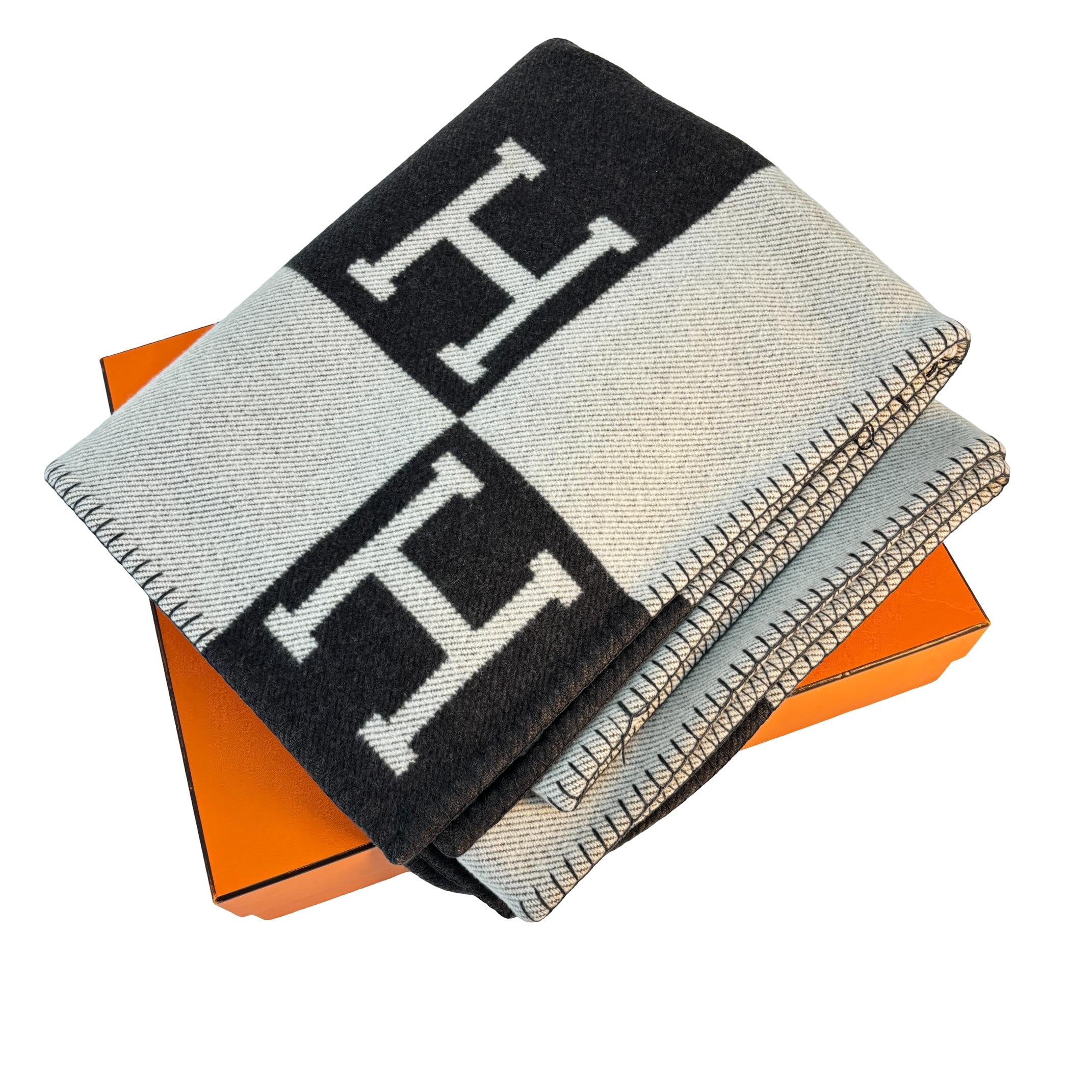 Hermès Decke Avalon Schwarz