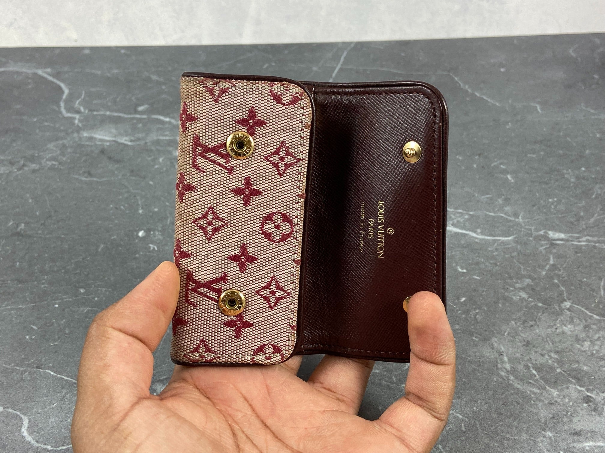 Louis Vuitton 4 Key Holder Cherry Mini Lin Monogram