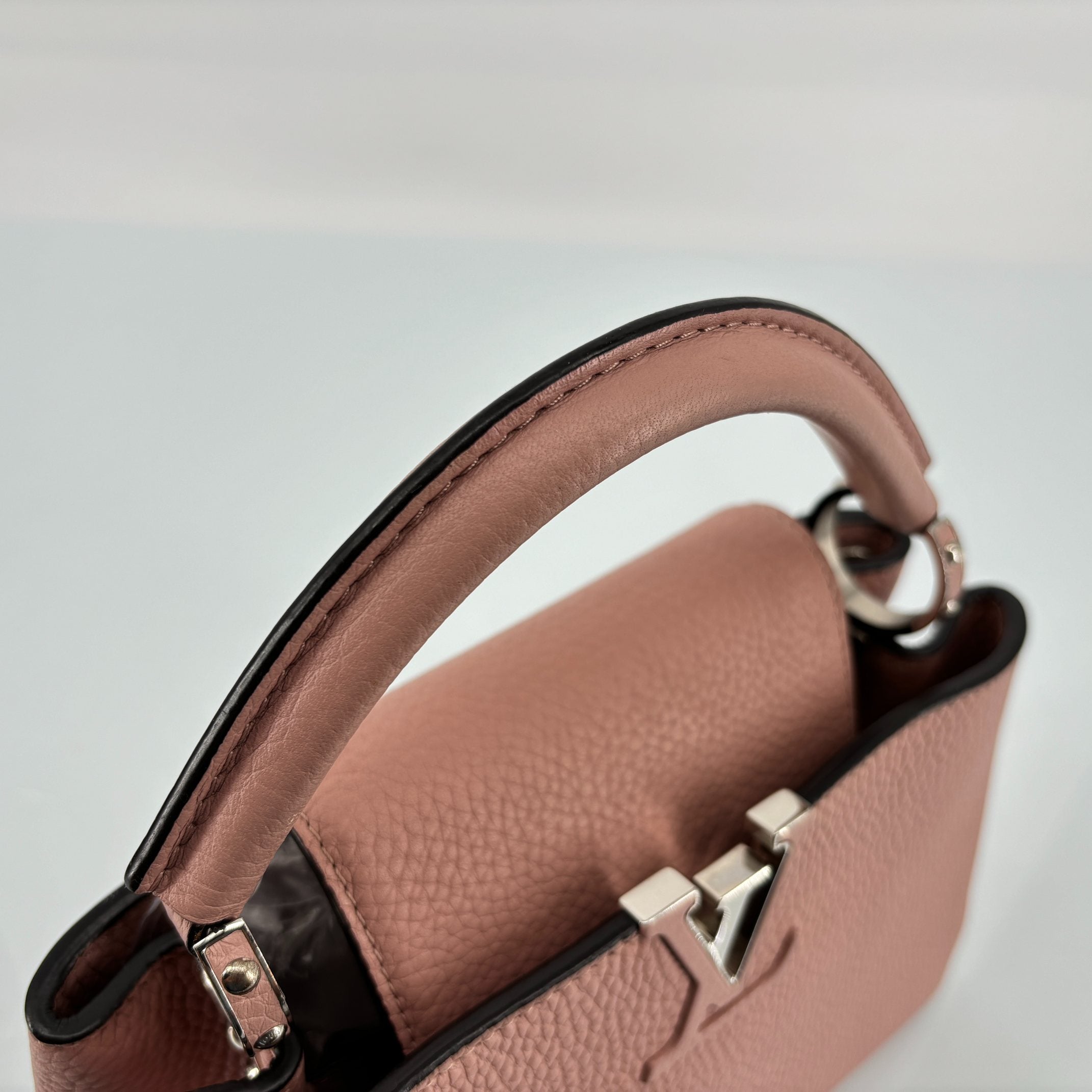 Louis Vuitton Capucines BB Rose Leather