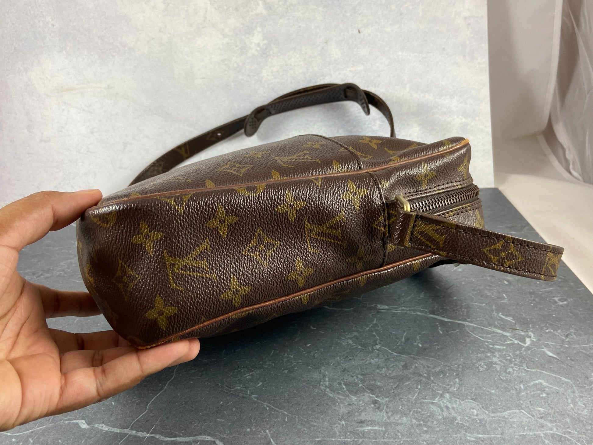 Louis Vuitton Marceau PM Shoulder Bag Monogram Canvas – heatstation