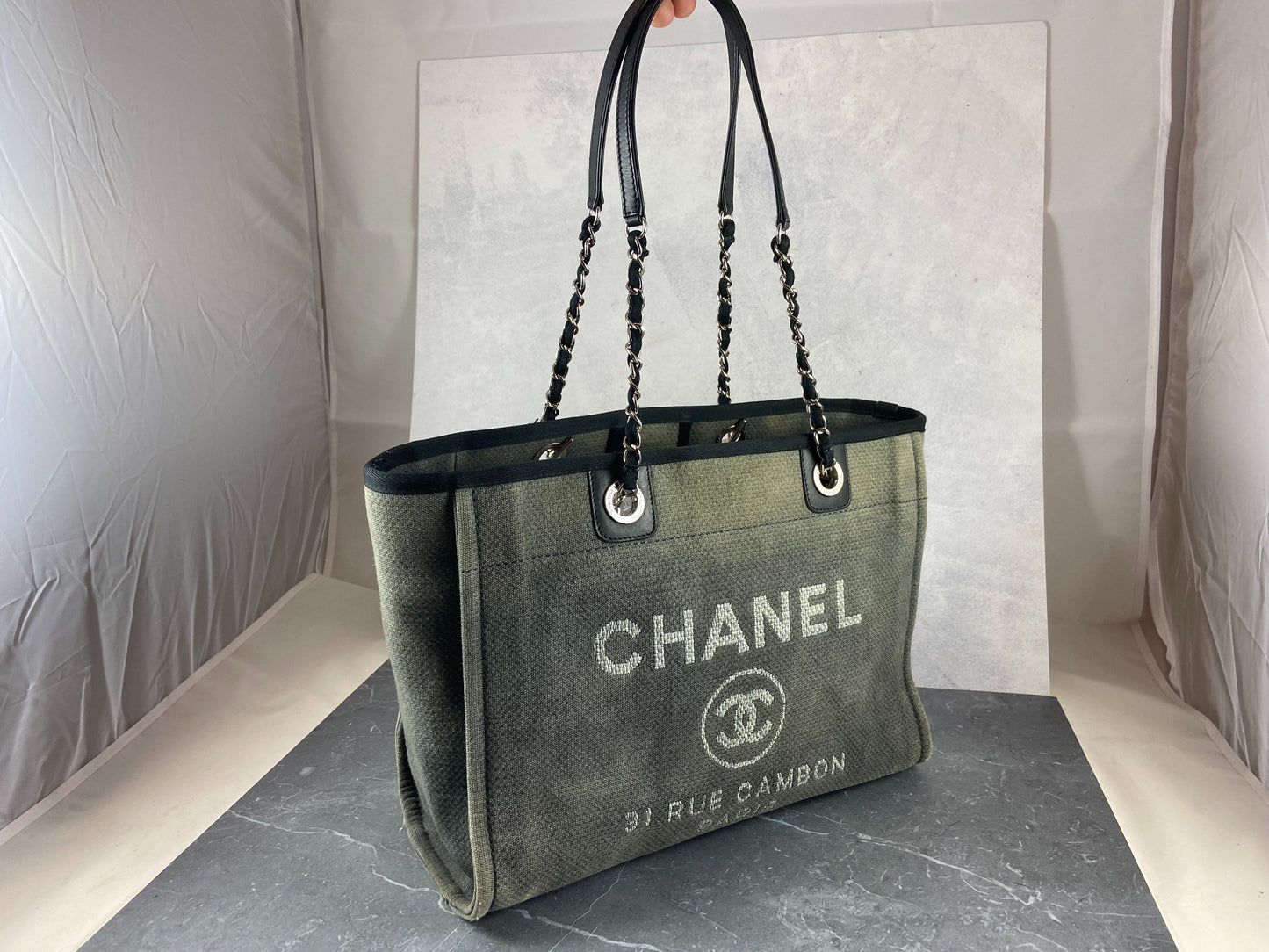 Chanel Deauville Hand / Tote Bag Grey