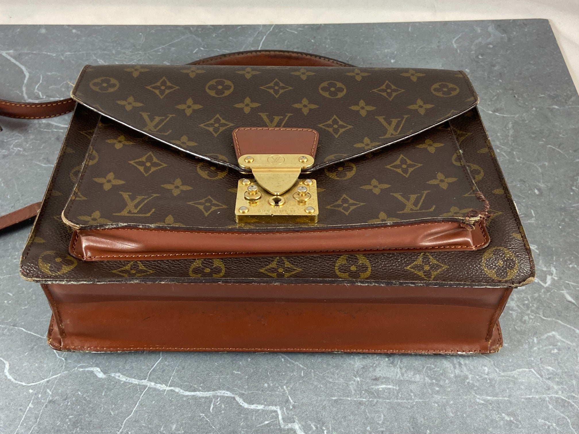 Louis Vuitton Monceau 28 Monogram Canvas