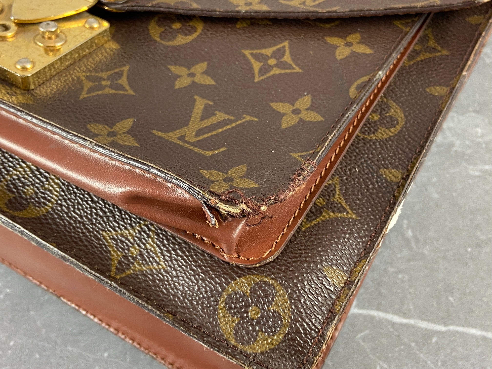 Louis Vuitton Monceau 28 Monogram Canvas