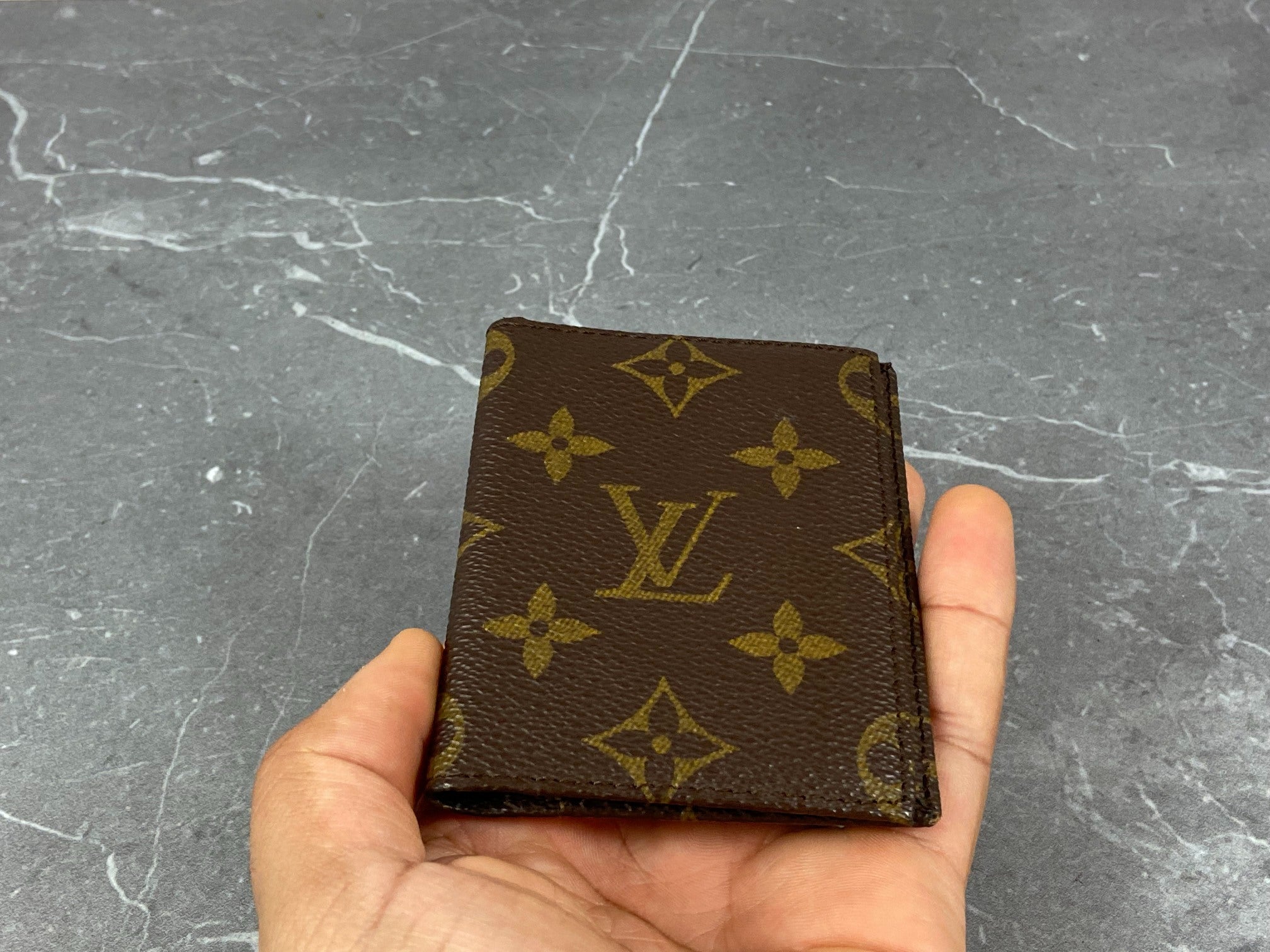 Louis Vuitton Bifold Card Case Monogram Canvas