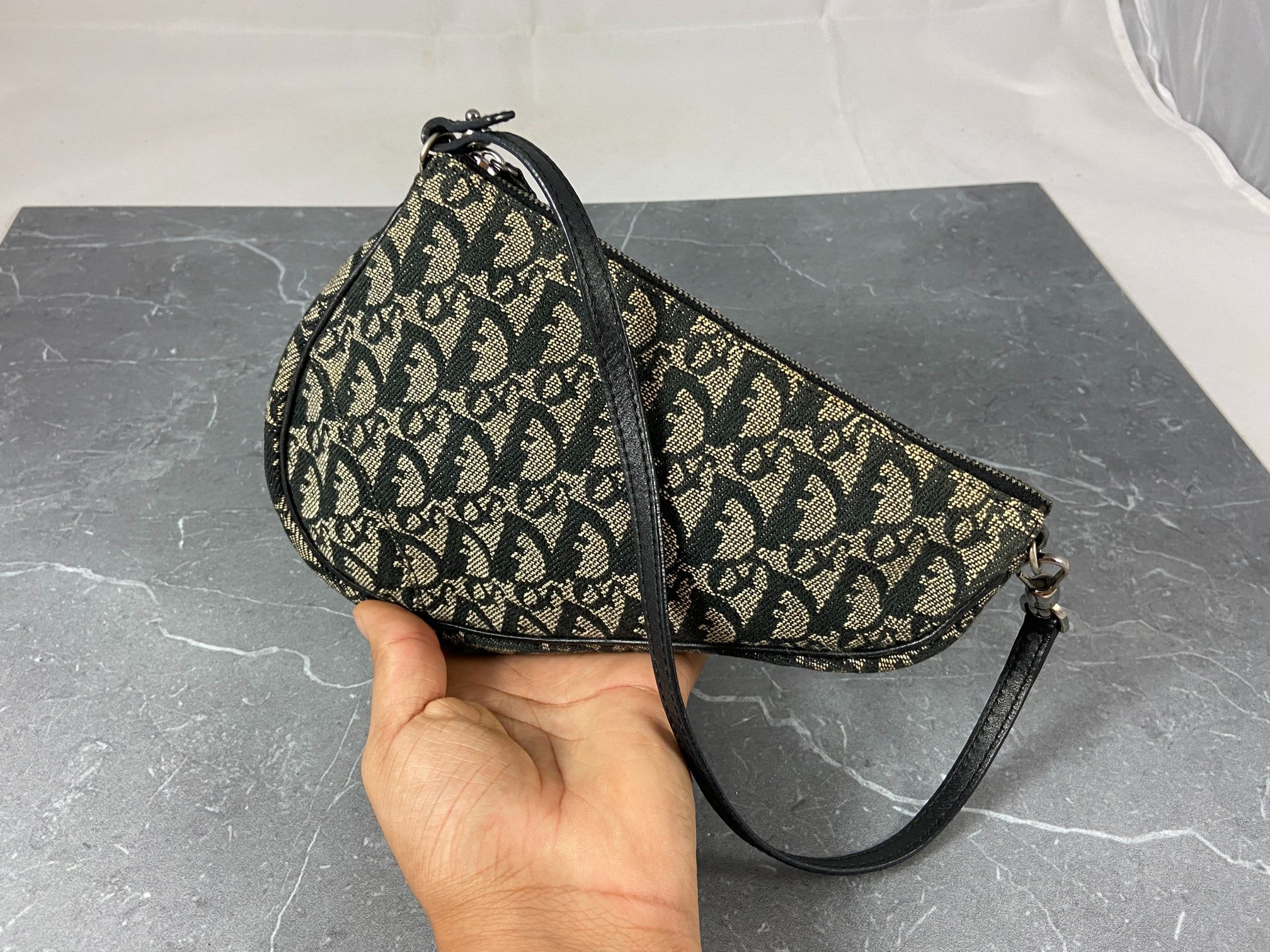 Dior mini saddle online pochette