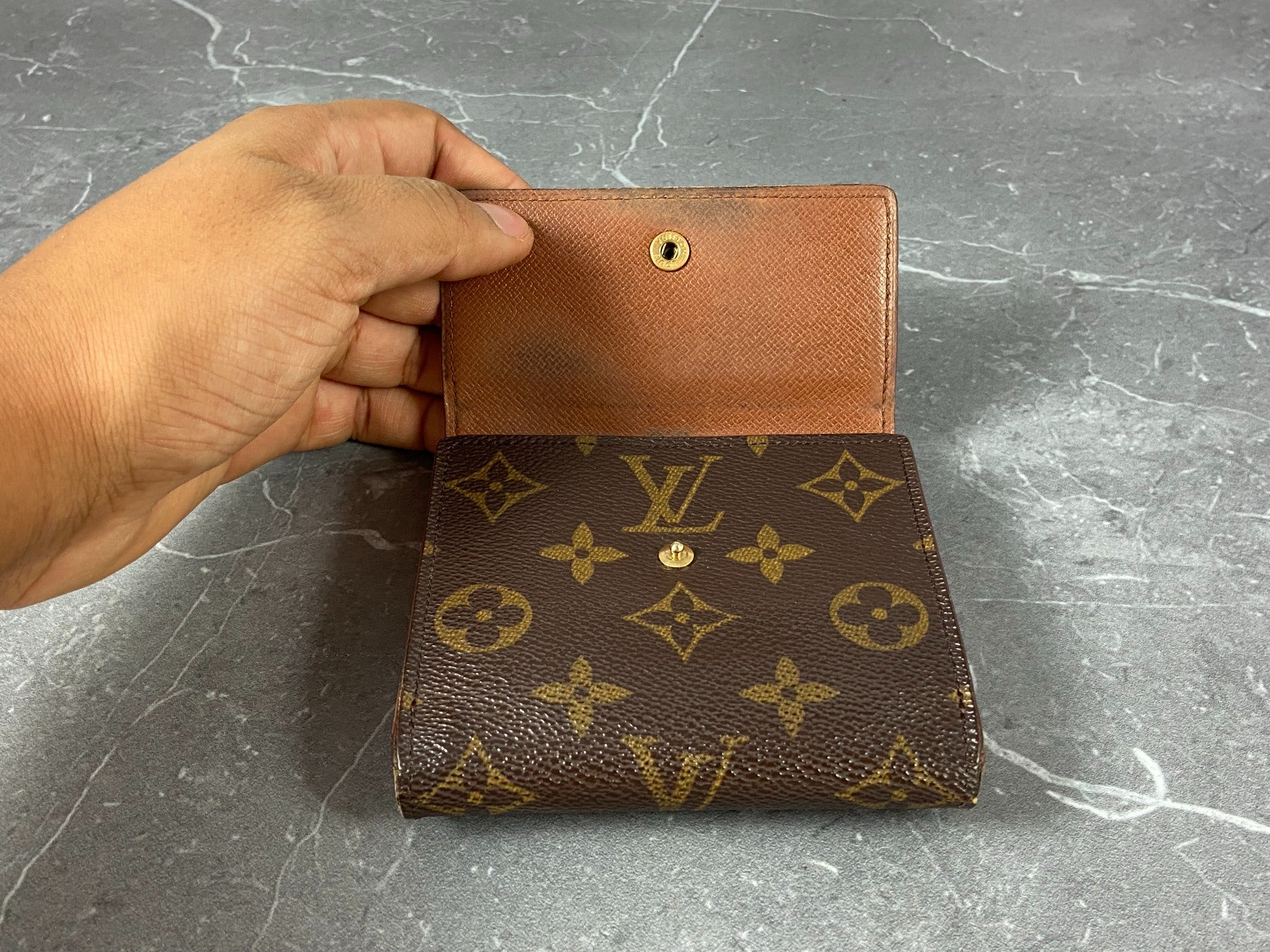 Louis Vuitton Elise Wallet Monogram Canvas incl. Box