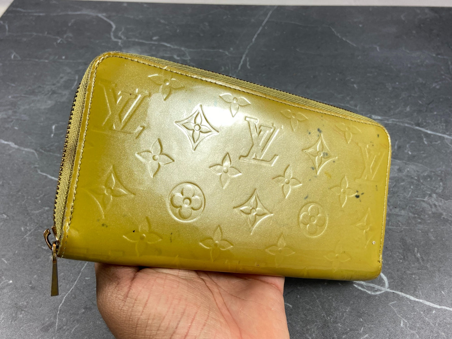 Louis Vuitton Zippy Wallet Green Vernis Leather
