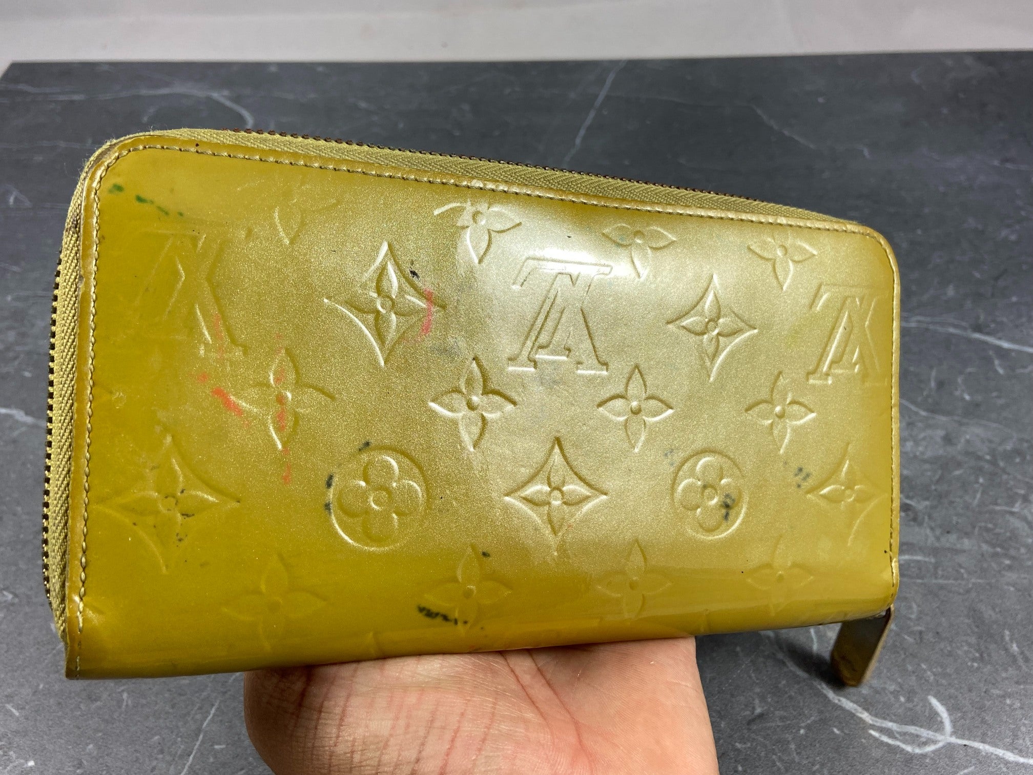 Louis Vuitton Zippy Wallet Green Vernis Leather