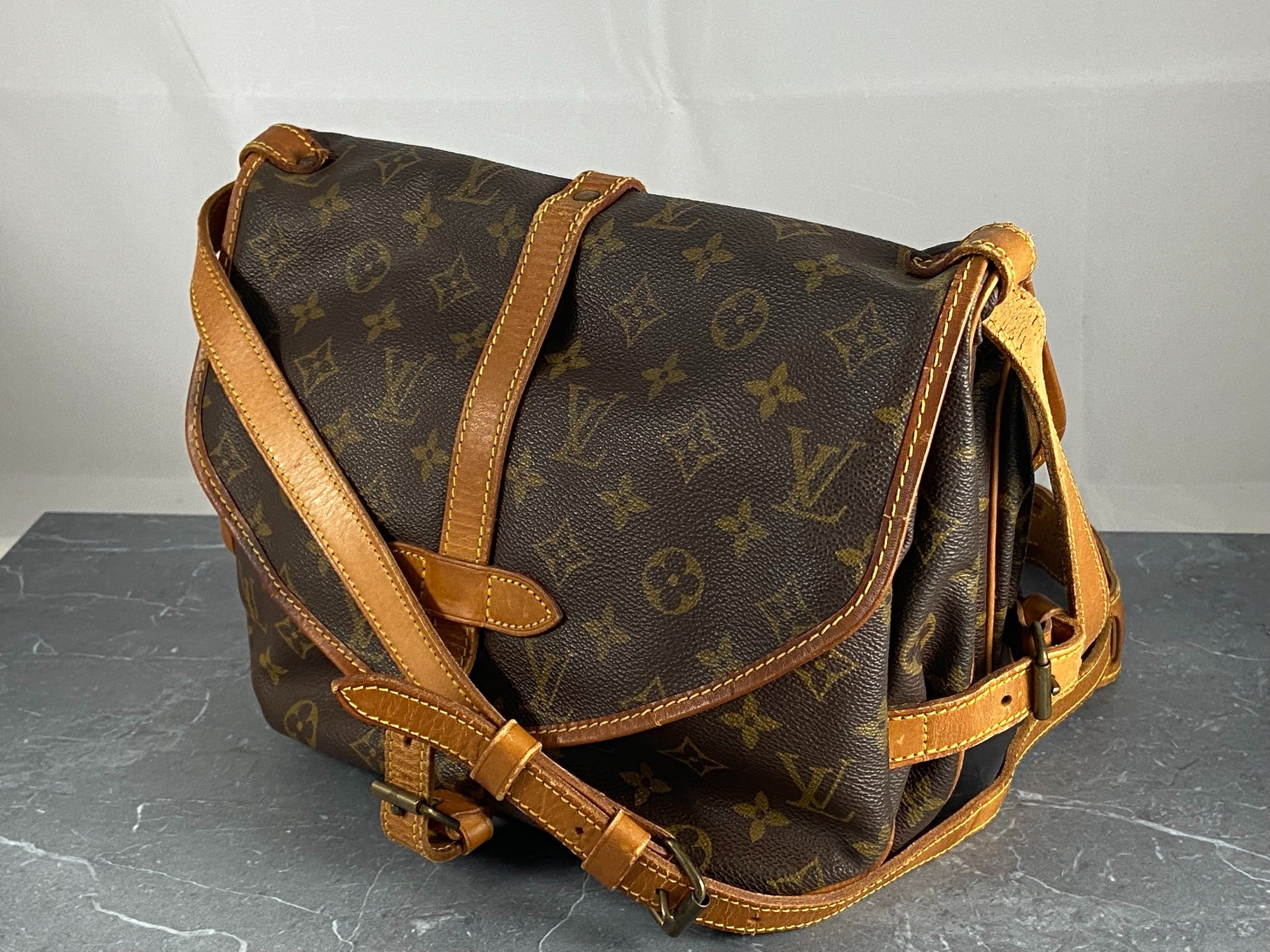 Louis Vuitton Saumur 30 Monogram Canvas