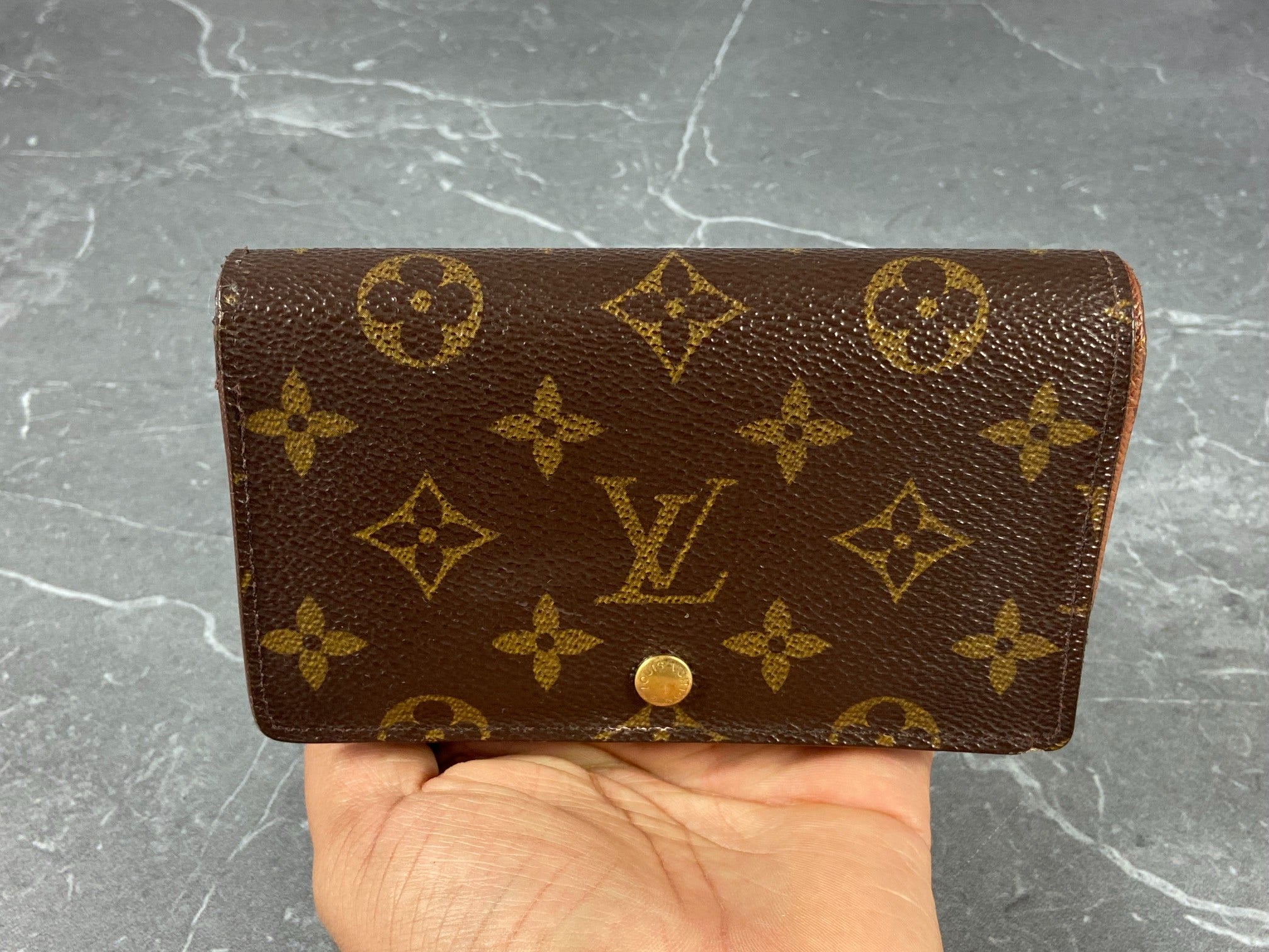 Louis Vuitton Porte-Monnaie Tresor Monogram Canvas