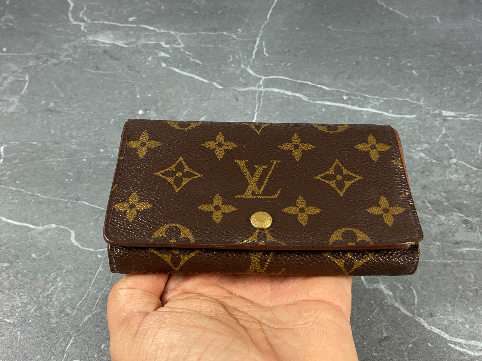 Louis Vuitton Porte-Monnaie Tresor Monogram Canvas