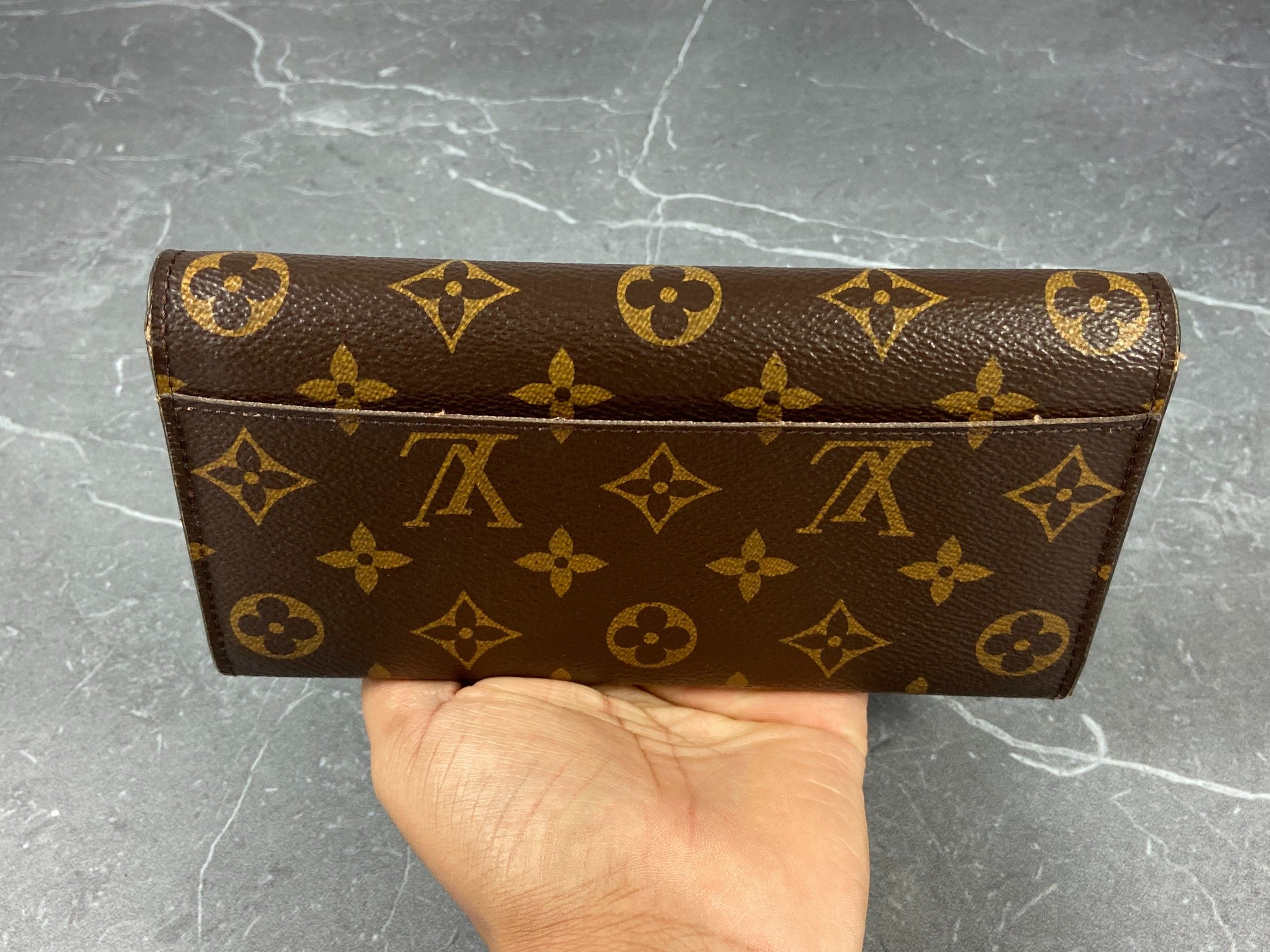 Louis Vuitton Sarah Wallet Monogram Canvas