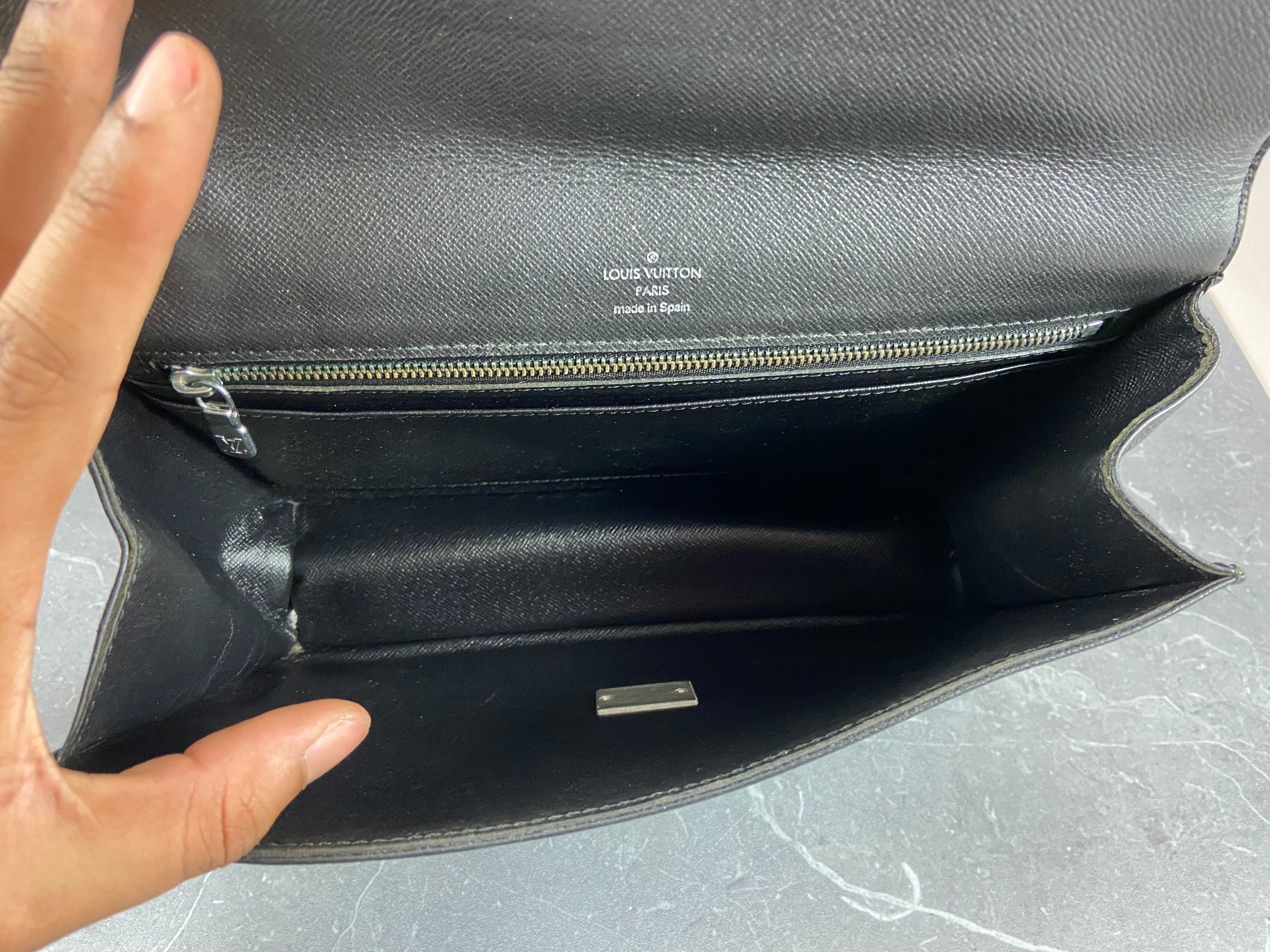 Louis Vuitton Selenga Clutch Black Taiga Leather