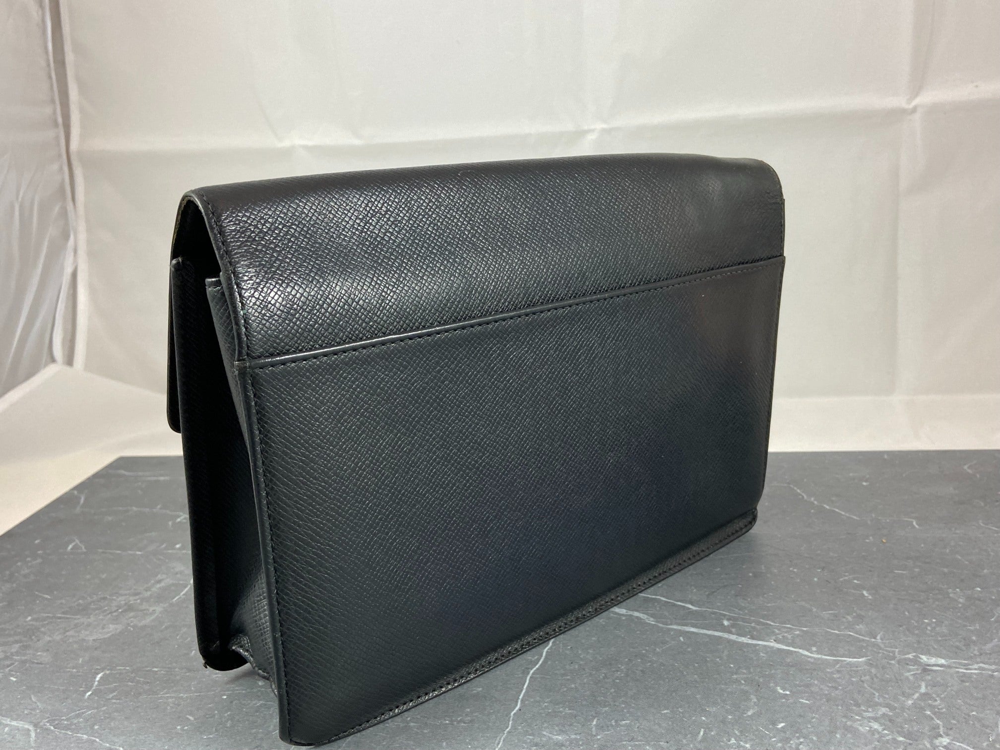 Louis Vuitton Selenga Clutch Black Taiga Leather