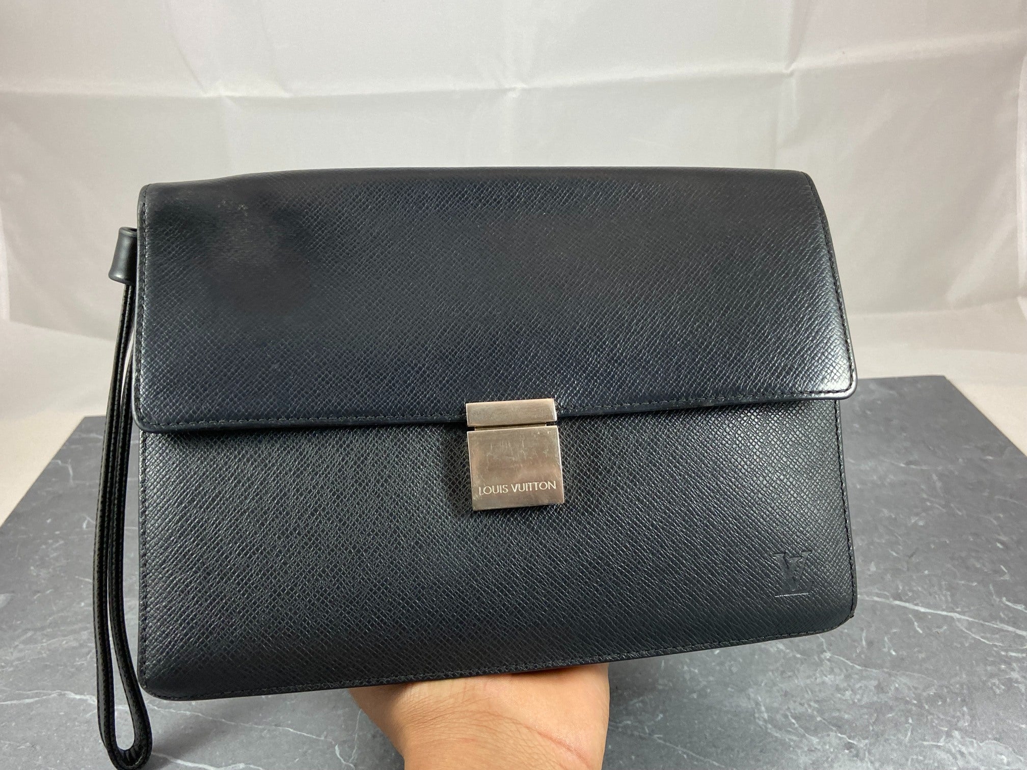 Louis Vuitton Selenga Clutch Black Taiga Leather