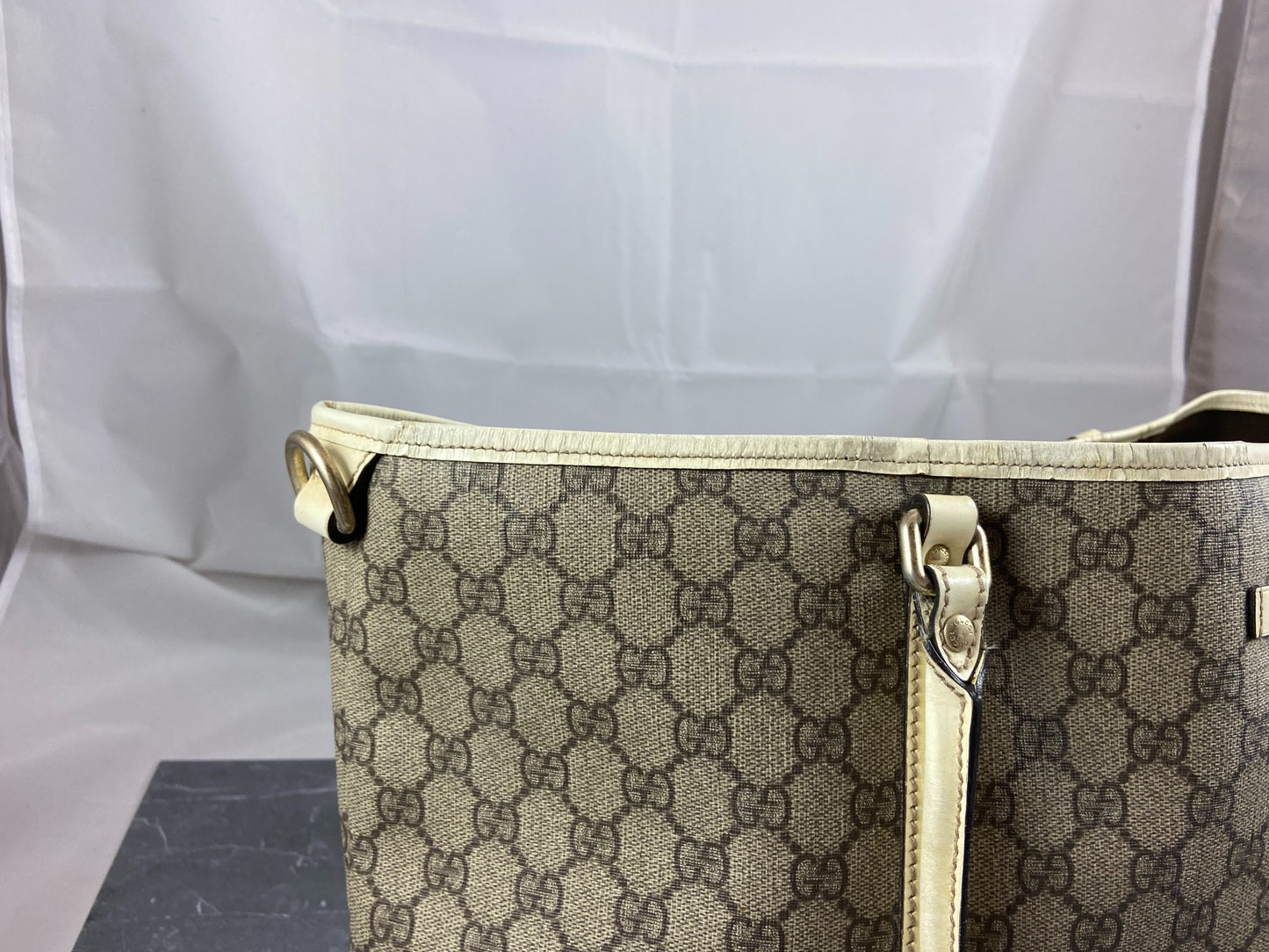 Gucci Hand / Shopper Bag Grey GG Supreme Canvas