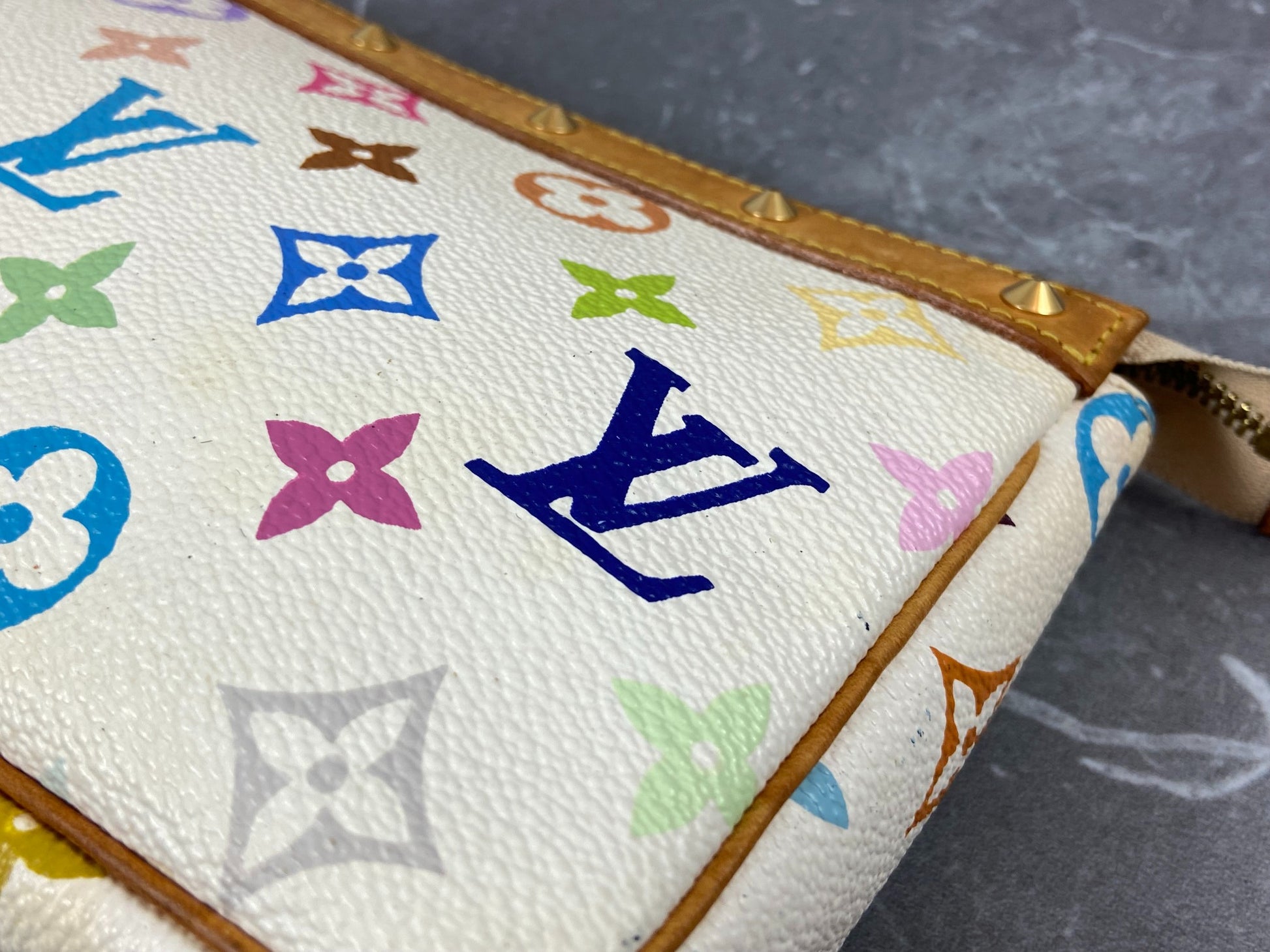 Louis Vuitton x Takashi Murakami Monogram Multicolore Pochette Accessoires  - White Handle Bags, Handbags - LOU765511