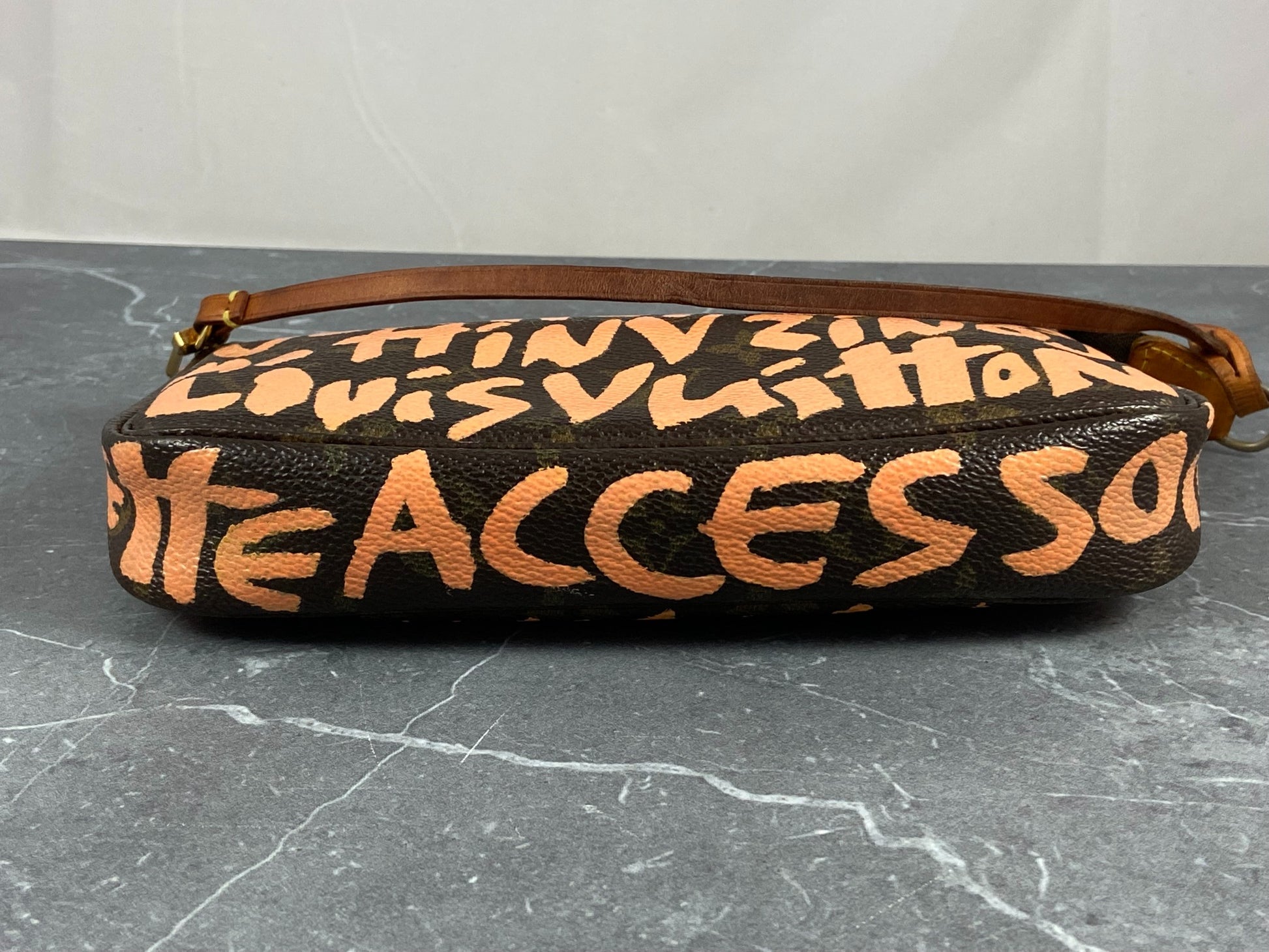 LOUIS VUITTON x Stephen Sprouse ‘Graffiti’ Pochette Orange/Brown 2001