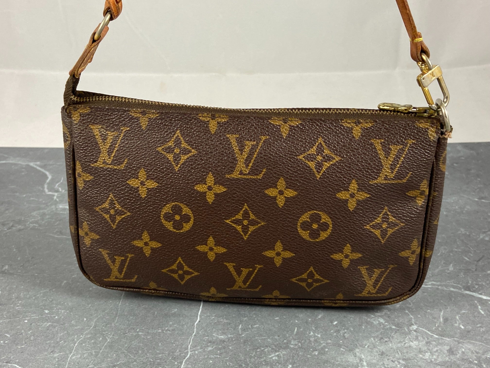 Louis Vuitton Pochette Accessoires Monogram Canvas