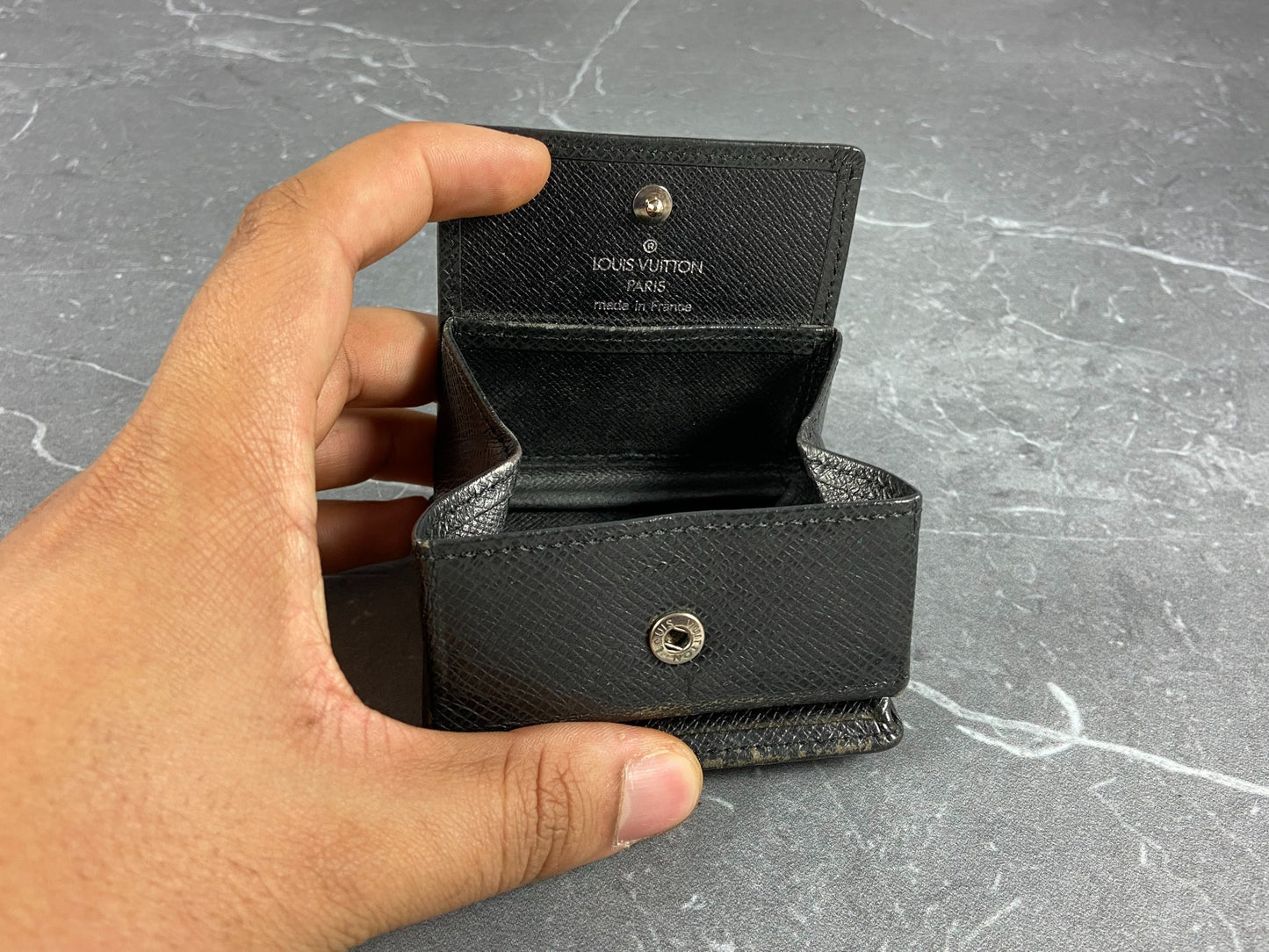 Louis Vuitton Coin Purse Black Taiga Leather