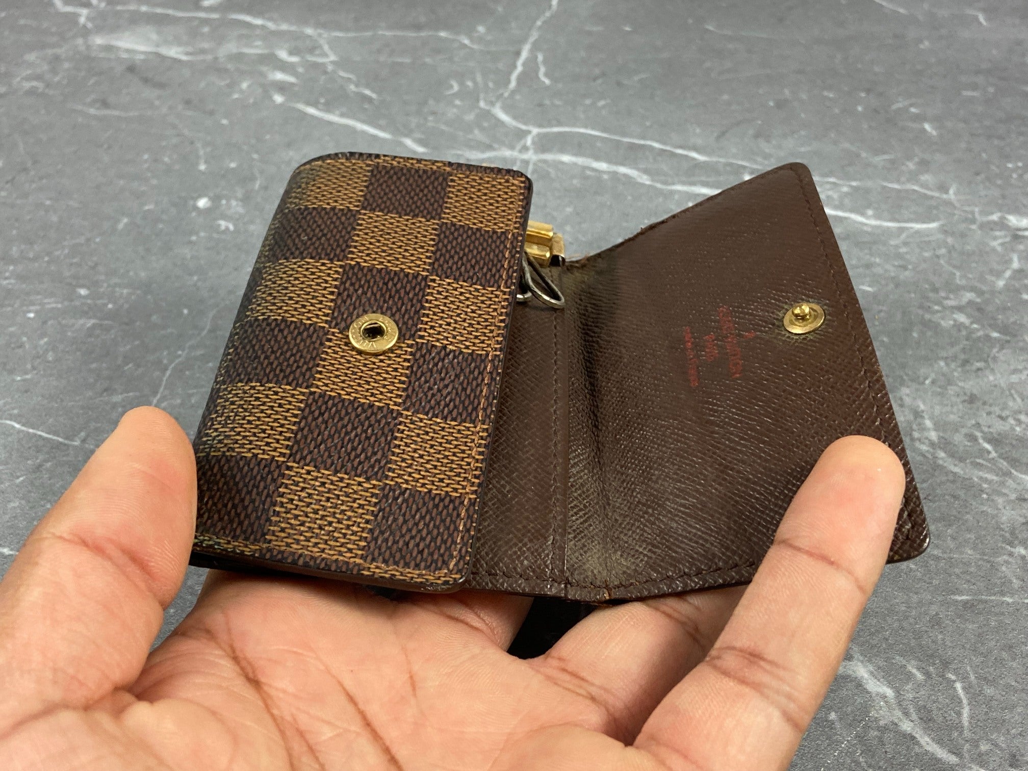 Louis Vuitton 6 Key Holder Damier Ebene Canvas