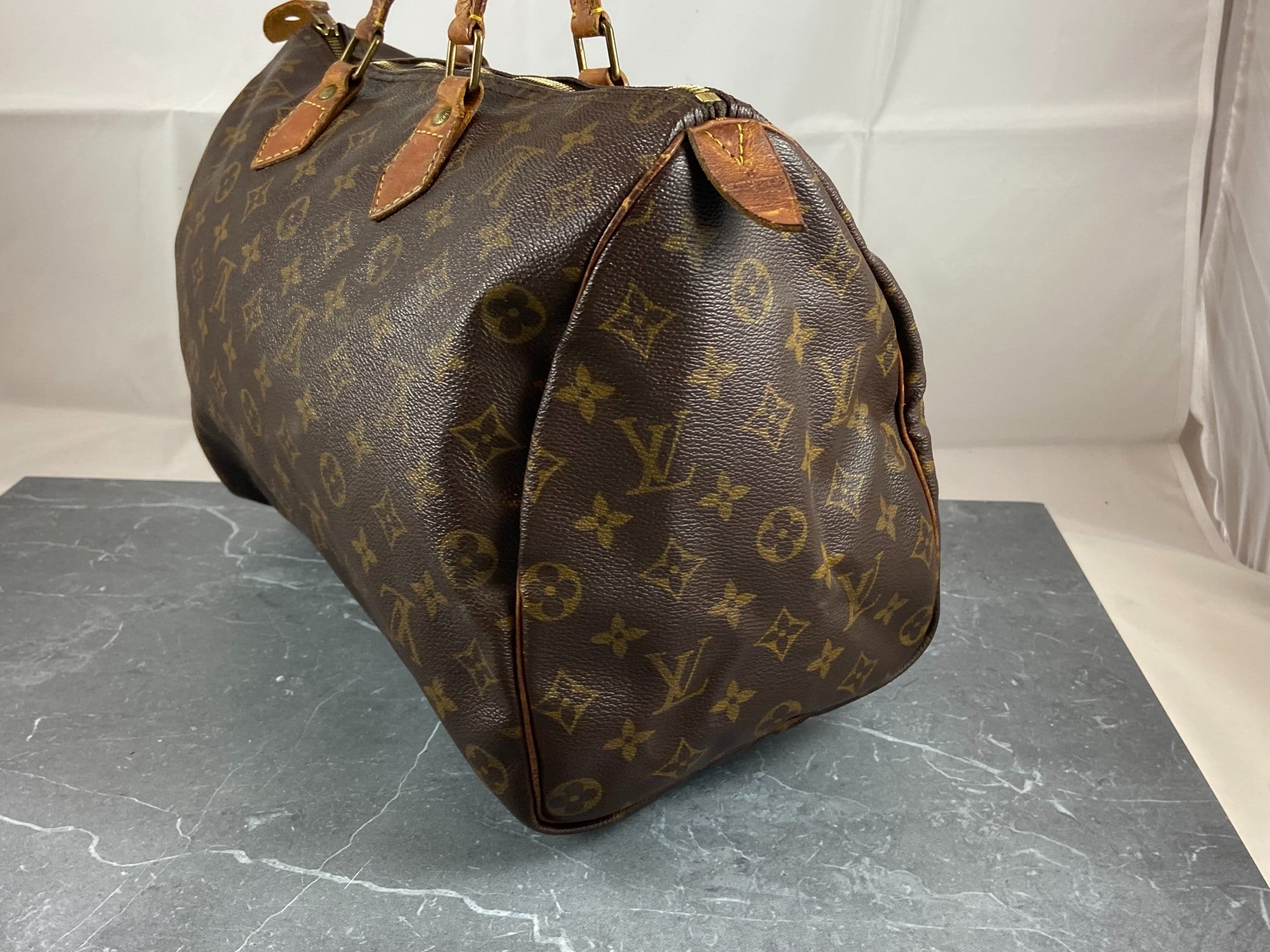 Louis Vuitton Speedy 35 Monogram Canvas