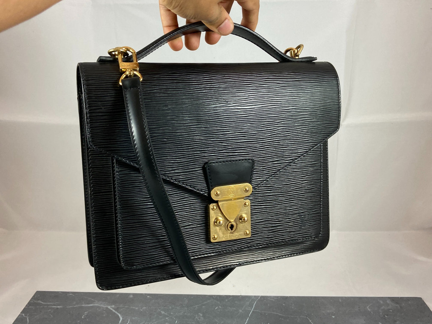 Louis Vuitton Epi Monceau 28 black Leather Pony-style calfskin ref.667876 -  Joli Closet