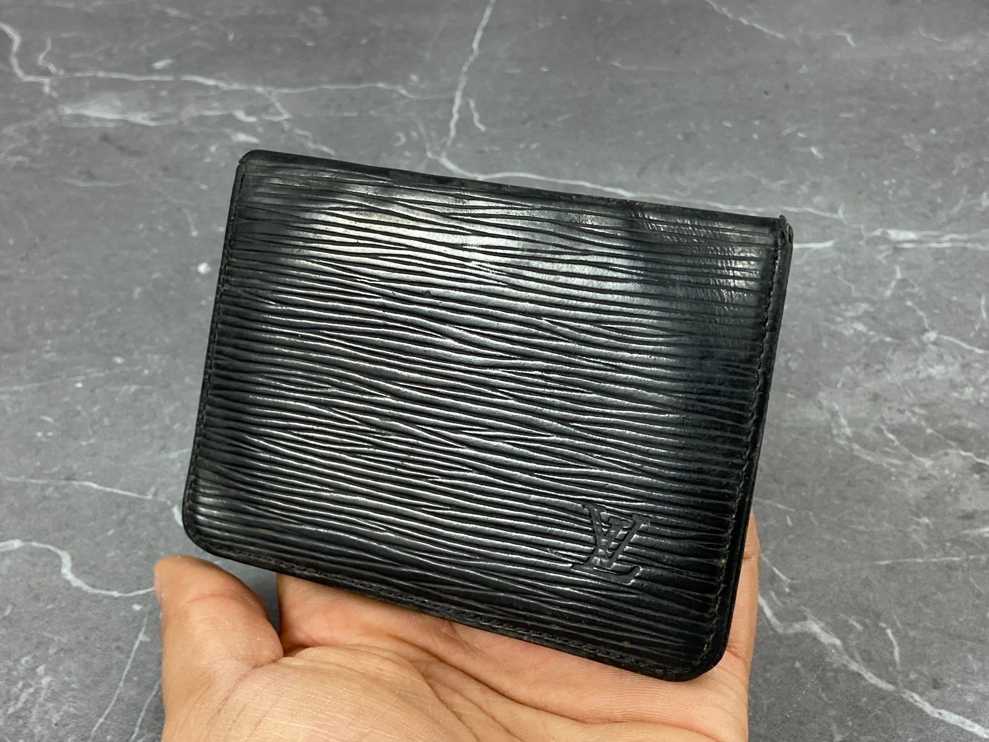 Louis Vuitton Bifold Card Case Black Epi Leather