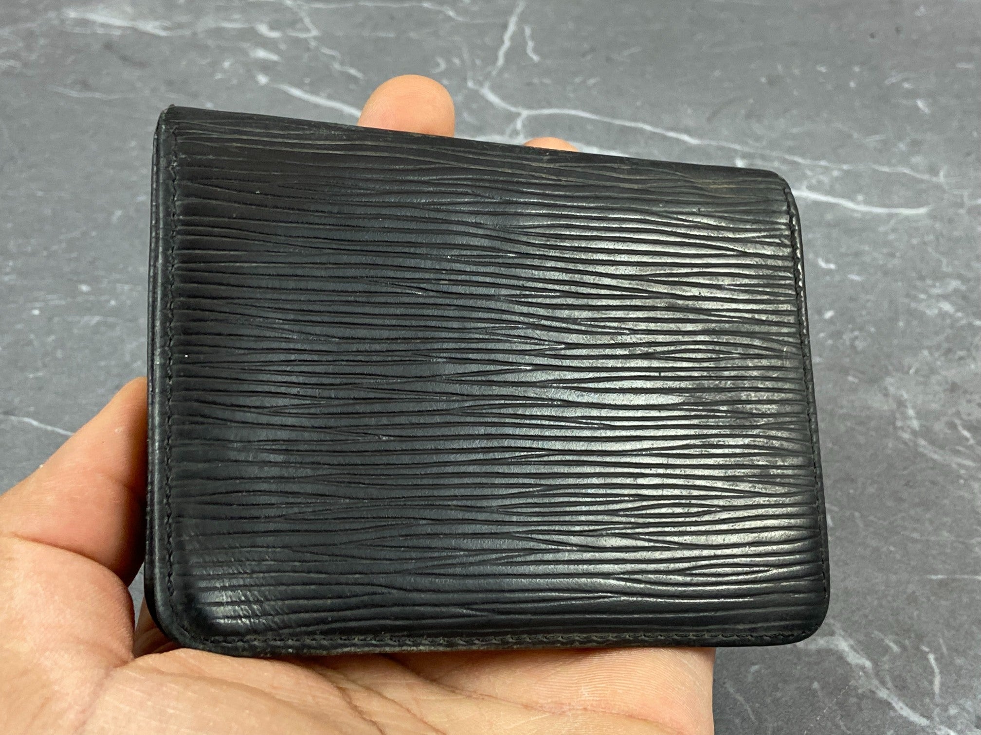 Louis Vuitton Bifold Card Case Black Epi Leather