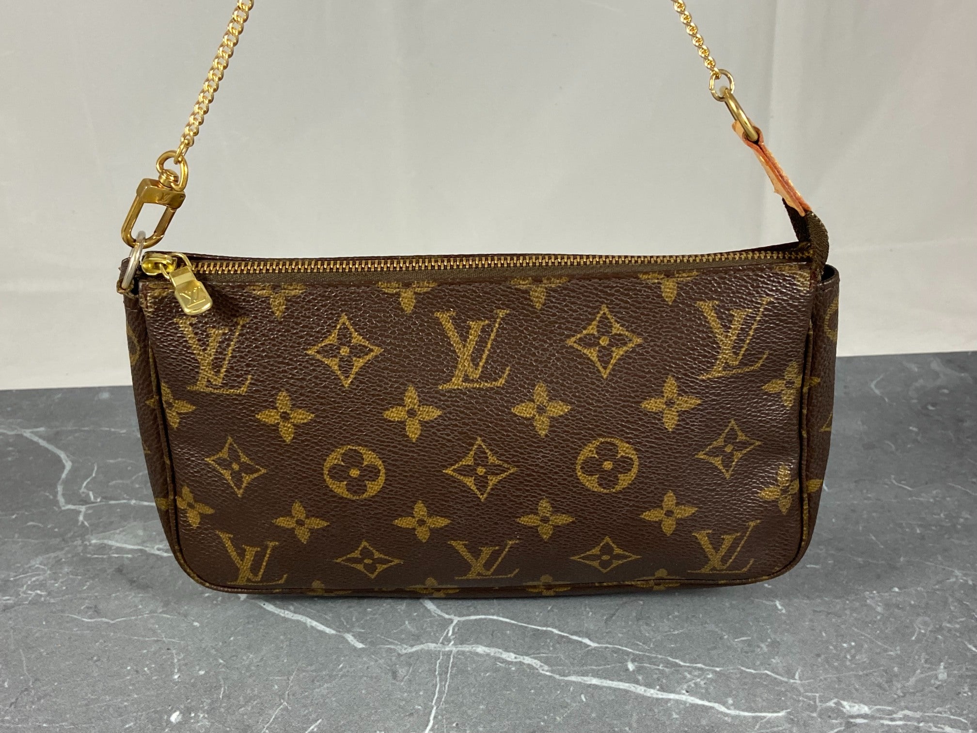 Louis Vuitton Pochette Accessoires Monogram Canvas