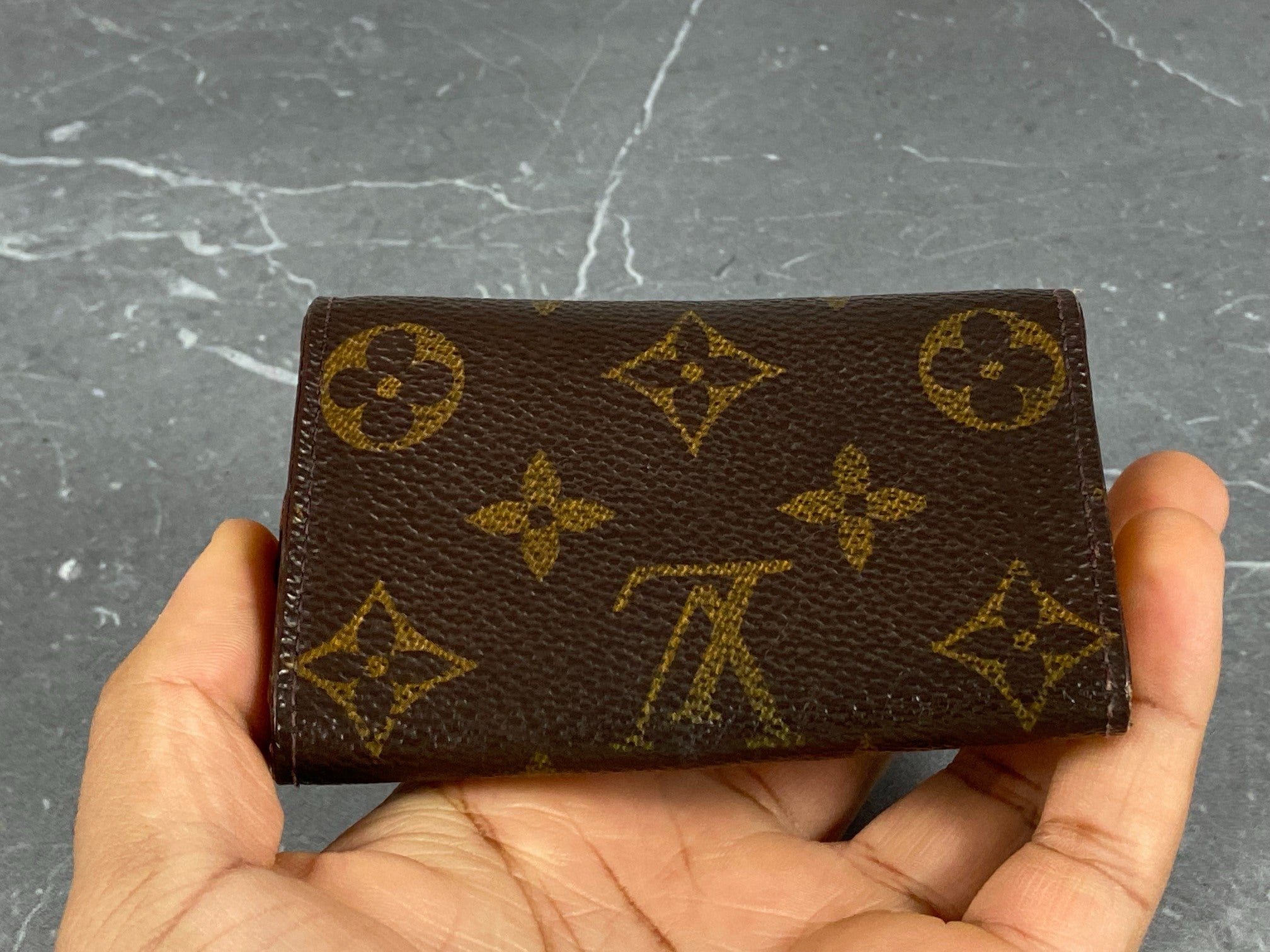 Louis Vuitton 6 Key Holder Monogram Canvas