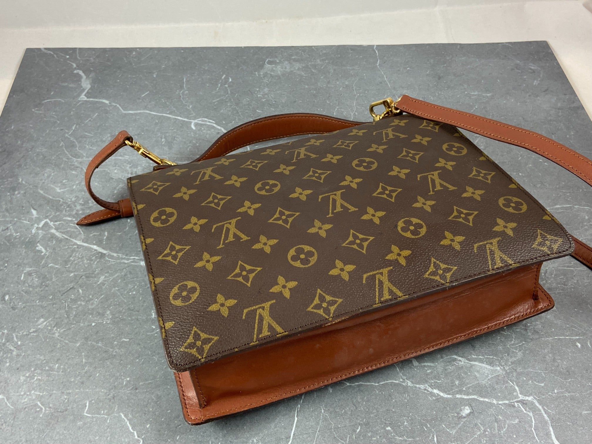 Louis Vuitton Monceau 28 Monogram Canvas