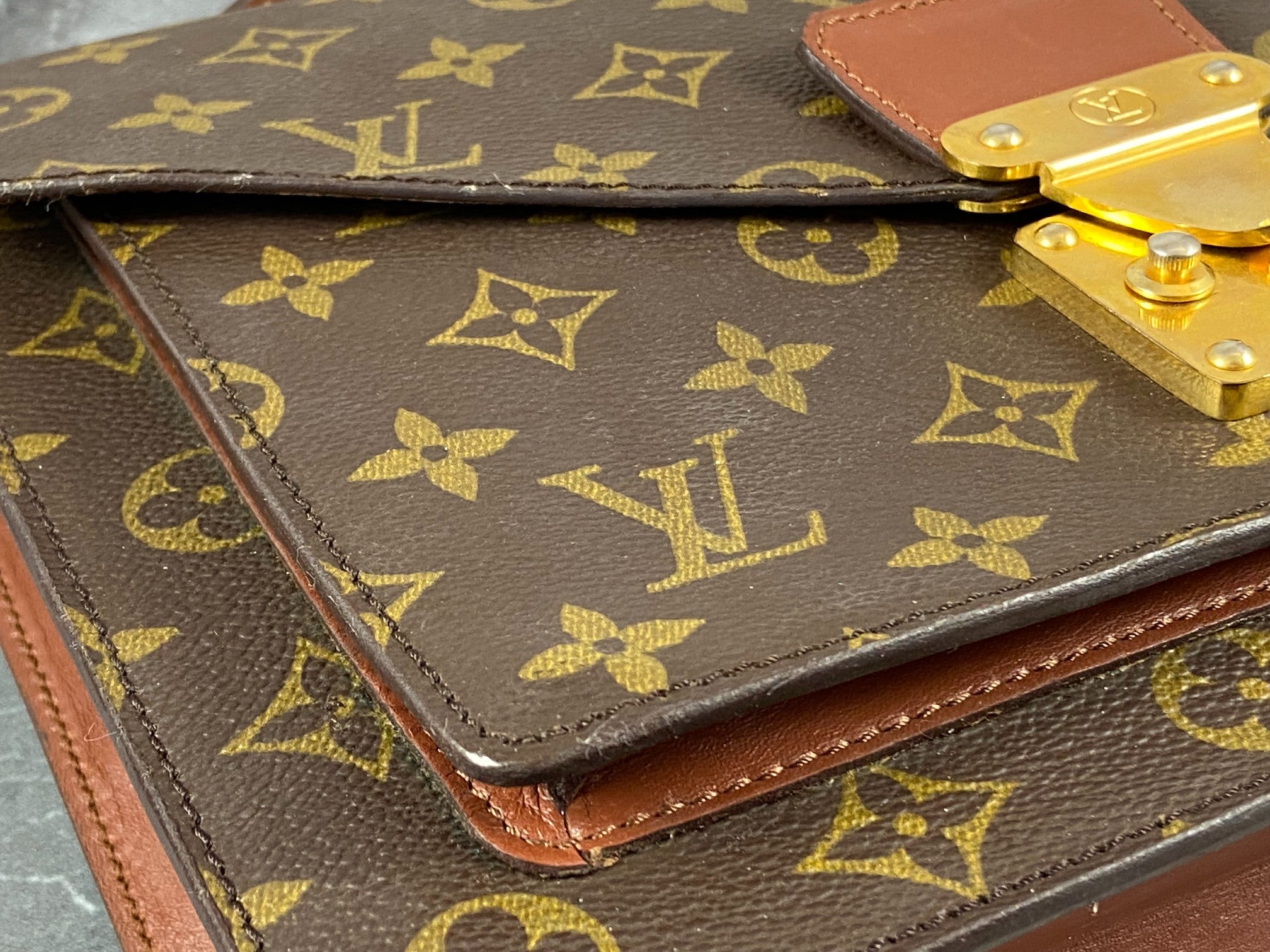 Louis Vuitton Monceau 28 Monogram Canvas